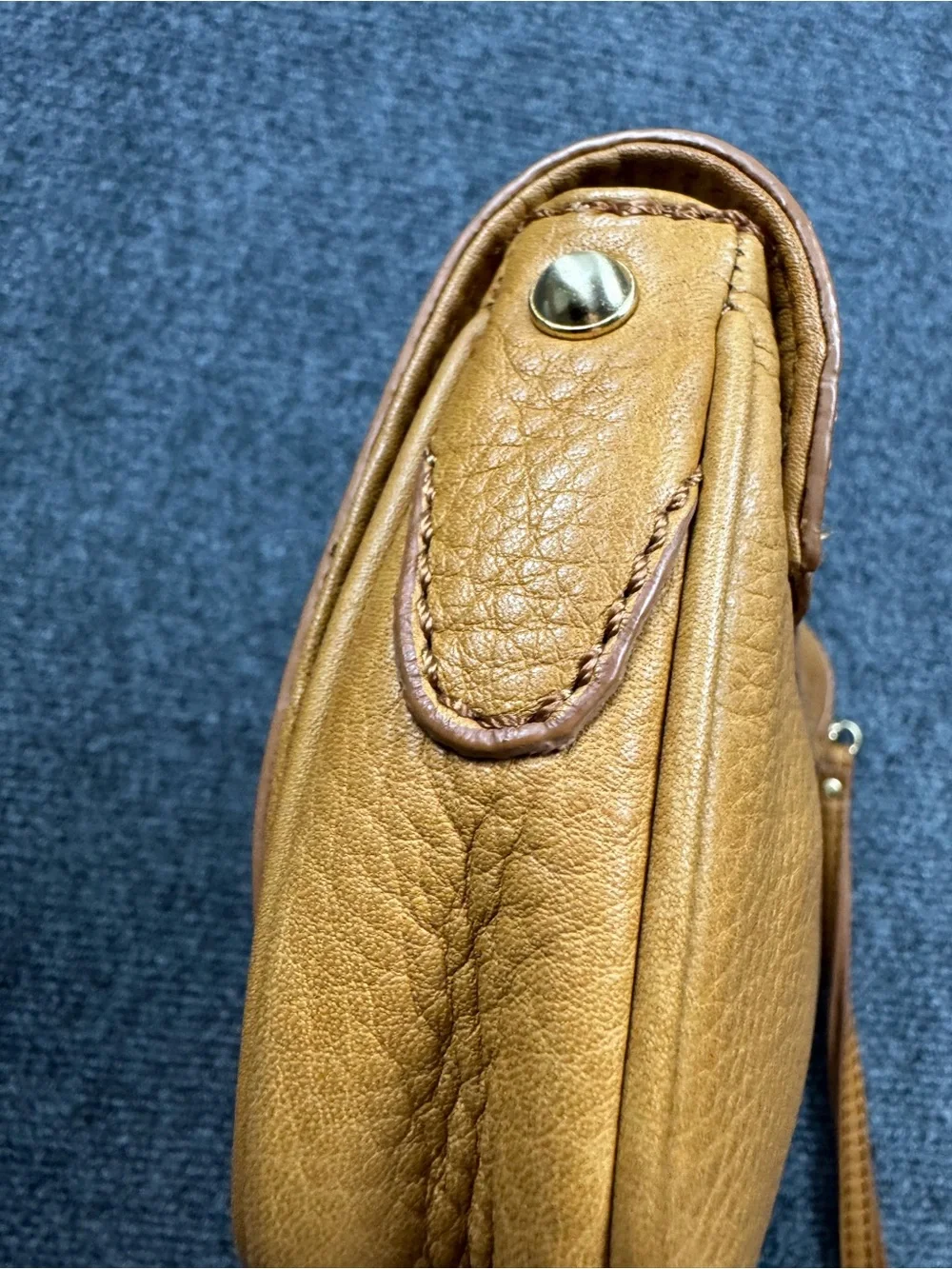 Michael Kors Tan Pebble Leather Wristlet Clutch Purse Horsebit Style Logo Clasp